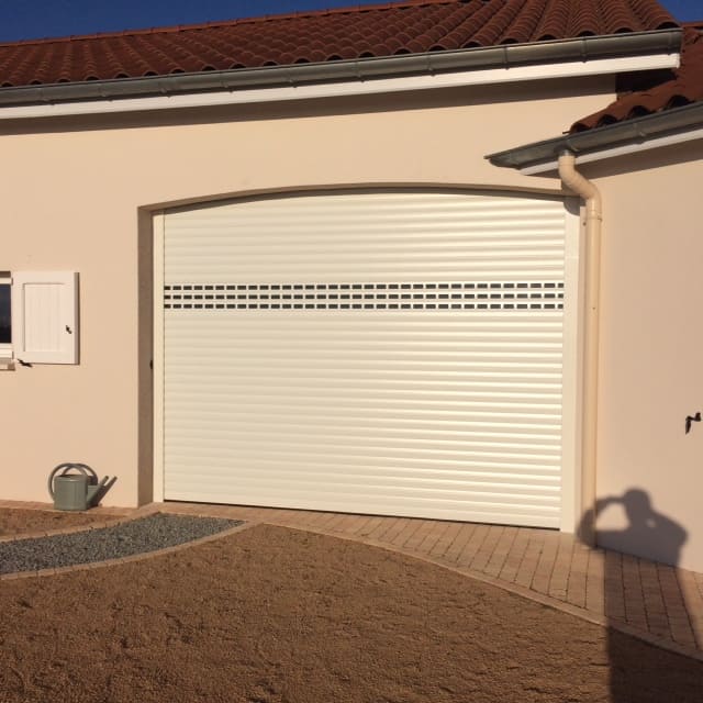 Porte de garage enroulable