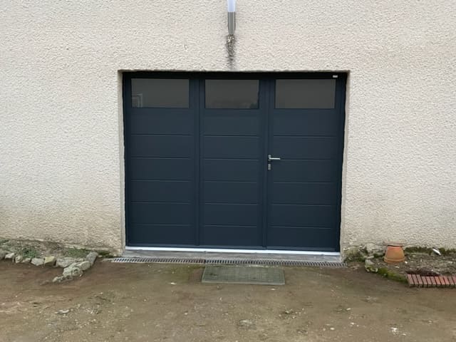 Porte de garage battante