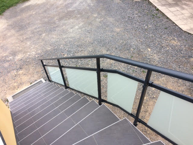 Garde corps vitré Aai M'Alu