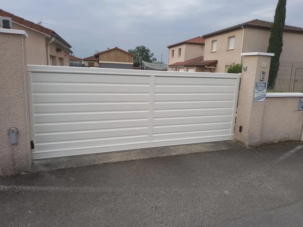 Portail aluminium Aai M'alu